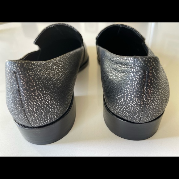 PAIGE, Madison Loafer - Italian Leather, Size 10 - Picture 4 of 12